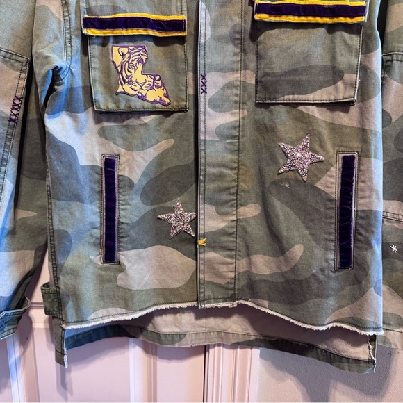 Levi’s Camouflage LSU Button Down Denim Jean Jacket Tigers Stars Custom Sz S - Picture 3 of 16